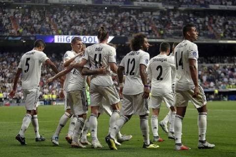 Soccer match between Real Madrid and Roma, of the Champions League 2018 2019, held at the Santiago Bernabeu stadium, in Madrid. (Photo: Jose Cuesta 261 Cordon Press). Real Madrid players celebrate the first goal
