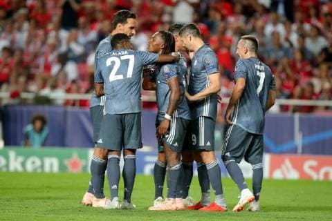 Mats Hummels (FC Bayern Muenchen 5) David Alaba (FC Bayern Muenchen 27) Renato Sanches (FC Bayern Muenchen 35) Robert Lewandowski (FC Bayern Muenchen 9) Franck Ribery (FC Bayern Muenchen 7) nach dem 0:2, Benfica Lissabon vs FC Bayern Muenchen , Fussball, Champions League Gruppenphase, 19.09.2018 Benfica Lissabon vs FC Bayern Muenchen vs , Fussball, Champions League Gruppenphase, 19.09.2018 Lissabon Copyright: xLanger Eibner-Pressefotox EP_HLR