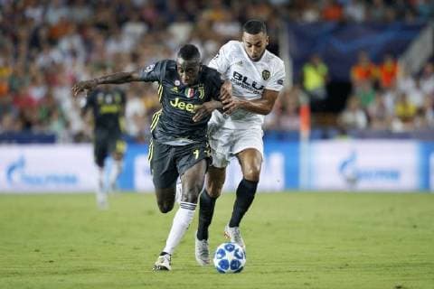 VALENCIA, 19-09-2018, Stadium Mestalla, season 2018 2019, Champions League football. Valencia player Carlos Soler Juventus player Blaise Matuidi during the match Valencia CF - Juventus Valencia - Juventus  x2477568x