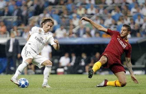 Soccer match between Real Madrid and Roma, of the Champions League 2018 2019, held at the Santiago Bernabeu stadium, in Madrid. (Photo: Jose Cuesta 261 Cordon Press). Luka Modric