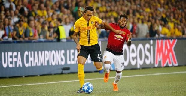 19.09.2018 Stade de Suisse Bern , SCHWEIZ , Saison 2018 2019 Herren Fussball UEFA Champions League Gruppenspiel BSC Young Boys Bern - Manchester United ManU Kevin Mbabu (li,Young Boys) gegen Fred (Manchester)