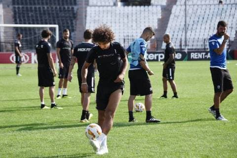 September 19, 2018 - Thessaloniki, Greece - PAOK FC player Amr Warda (Middle) takes part in a practice session. PAOK FC practice session before the UEFA Europa League group stage first match with Chelsea FC. Greece Soccer Europa League - ZUMAp191 85558135st Copyright: xGiannisxPapanikosx