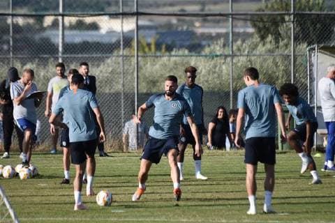 September 19, 2018 - Thessaloniki, Greece - Chelsea s player Oliver Giroud (middle) during a practice session. Chelsea FC practice session before the UEFA Europa League group stage first match with PAOK FC. Greece Soccer Chelsea Europa League - ZUMAp191 85575077st Copyright: xGiannisxPapanikosx