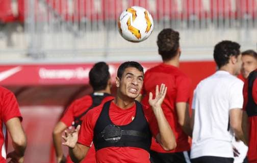 Entrenamiento del Sevilla. En la imagen, Ben Yedder. Sevilla training session. In this picture, Ben Yedder. 