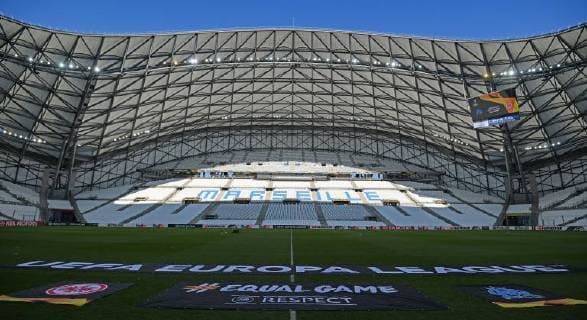 20.09.2018, xjhx, Fussball UEFA Europa League, Olympique Marseille - Eintracht Frankfurt emspor, v.l. Stadionansicht Innenraum, Rasen (DFL DFB REGULATIONS PROHIBIT ANY USE OF PHOTOGRAPHS as IMAGE SEQUENCES and or QUASI-VIDEO) Marseille