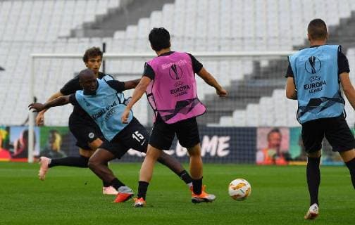 20.09.2018, xjhx, Fussball UEFA Europa League, Olympique Marseille - Eintracht Frankfurt emspor, v.l. warmup (DFL DFB REGULATIONS PROHIBIT ANY USE OF PHOTOGRAPHS as IMAGE SEQUENCES and or QUASI-VIDEO) Marseille
