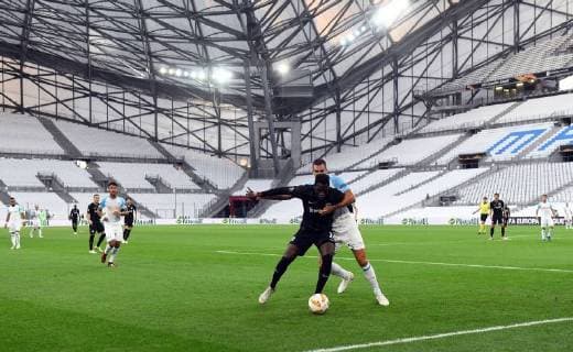 Fußball, EL, Olympique Marseille - Eintracht Frankfurt 20.09.2018, xjhx, Fussball UEFA Europa League, Olympique Marseille - Eintracht Frankfurt emspor, v.l. Danny da Costa (Eintracht Frankfurt), Kevin Strootmann (Olympique Marseille) (DFL DFB REGULATIONS PROHIBIT ANY USE OF PHOTOGRAPHS as IMAGE SEQUENCES and or QUASI-VIDEO) Marseille