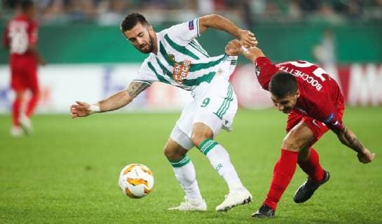 SOCCER - EL, Rapid vs Spartak VIENNA,AUSTRIA,20.SEP.18 - SOCCER - UEFA Europa League, group stage, SK Rapid Wien vs Spartak Moscow. Image shows Marvin Potzmann (Rapid) and Salvatore Bocchetti (Spartak). Keywords: Wien Energie. GEPAxpictures xPhilippxBrem