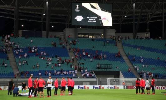 RB Leipzig - Salzburg Fussball Euro League Leipzig, 20.09.2018, Red Bull Arena, Fussball, UEFA EURO EM Europameisterschaft Fussball League , Gruppe B, 1.Spieltag, Hinspiel , RB Leipzig vs. FC Salzburg , Im Bild; Vor dem Spiel; es ist angerichtet für das Bullenduell. , Gemäß den Vorgaben der UEFA ist es untersagt, in dem Stadion und oder vom Spiel angefertigte Fotoaufnahmen in Form von Sequenzbildern und oder videoähnlichen Fotostrecken zu verwerten bzw. verwerten zu lassen. ,