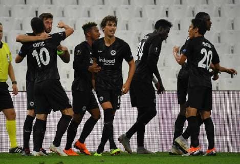 20.09.2018, xjhx, Fussball UEFA Europa League, Olympique Marseille - Eintracht Frankfurt emspor, v.l. Lucas Torro (Eintracht Frankfurt) celebrate the goal, Der Torjubel zum 1:1 (DFL DFB REGULATIONS PROHIBIT ANY USE OF PHOTOGRAPHS as IMAGE SEQUENCES and or QUASI-VIDEO) Marseille