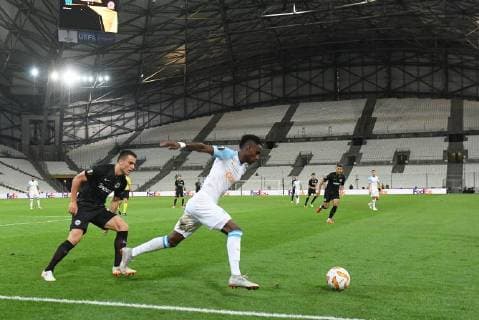 20.09.2018, xjhx, Fussball UEFA Europa League, Olympique Marseille - Eintracht Frankfurt emspor, v.l. Bouna Sarr (Olympique Marseille), Filip Kostic (Eintracht Frankfurt) (DFL DFB REGULATIONS PROHIBIT ANY USE OF PHOTOGRAPHS as IMAGE SEQUENCES and or QUASI-VIDEO) Marseille