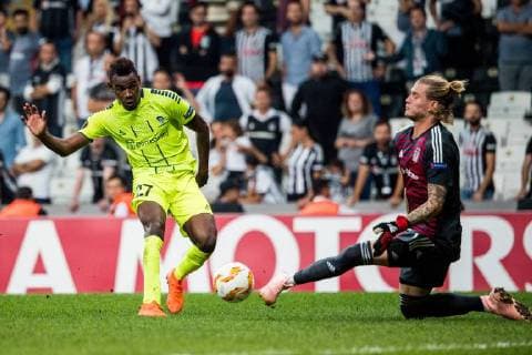 Fußball, EL, Besiktas - Sarpsborg 08 180920 Rashad Muhammed of Sarpsborg 08 with a chance during the Europa League match between Besiktas and Sarpsborg 08 on September 20, 2018 in Istanbul. Photo: Fredrik Varfjell BILDBYRAN kod FV 150142 Copyright: FREDRIKxVARFJELL BB180920FV063
