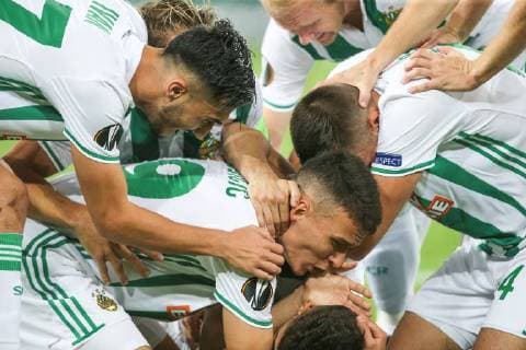 SOCCER - EL, Rapid vs Spartak VIENNA,AUSTRIA,20.SEP.18 - SOCCER - UEFA Europa League, group stage, SK Rapid Wien vs Spartak Moscow. Image shows the rejoicing of Rapid with Mert Muelduer (Rapid). GEPAxpictures xPatrickxLeuk