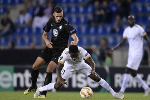 Fußball, EL, KRC Genk - Malmö FF Malmo FF s defender Egzon Binaku and Genk s Joseph Paintsil fight for the ball during the match between Belgian soccer team KRC Genk and Swedish club Malmo FF in Genk, Thursday 20 September 2018, on day one of the UEFA Europa League group stage. YORICKxJANSENS  x05430232x