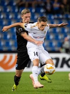 Fußball, EL, KRC Genk - Malmö FF 180920 Sören Rieks of Malmö FF and Leandro Trossard of Genk competes for the ball during the Europa League group stage match between Genk and Malmö FF on September 20, 2018 in Genk. Photo: Ludvig Thunman BILDBYRAN kod LT 35538 Copyright: LUDVIGxTHUNMAN BB180920LT075
