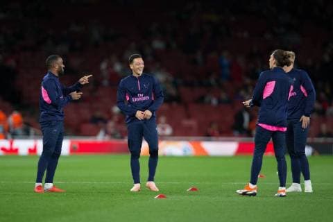 Fußball, EL, FC Arsenal - Worskla Poltawa Mesut Ozil of Arsenal enjoys the pre-match warm-up during the UEFA Europa League Group E match at the Emirates Stadium, London. Picture date 20th September 2018. Picture credit should read: Craig Mercer Sportimage EDITORIAL USE ONLY. No use with unauthorised audio, video, data, fixture lists, club league logos or live services. Online in-match use limited to 120 images, no video emulation. No use in betting, games or single club league player publications.