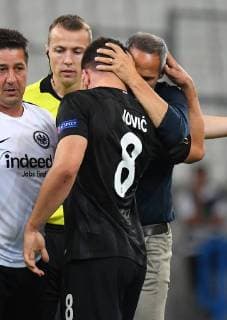 20.09.2018, xjhx, Fussball UEFA Europa League, Olympique Marseille - Eintracht Frankfurt emspor, v.l. Luka Jovic (Eintracht Frankfurt), Trainer Adolf Adi Huetter (Eintracht Frankfurt) celebrate the goal, Der Torjubel zum 1:2 (DFL DFB REGULATIONS PROHIBIT ANY USE OF PHOTOGRAPHS as IMAGE SEQUENCES and or QUASI-VIDEO) Marseille