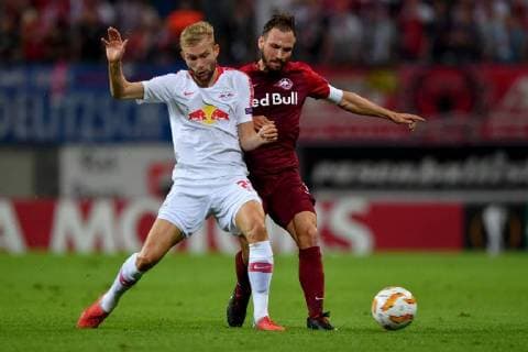 SOCCER - EL, RB Leipzig vs RBS LEIPZIG,GERMANY,20.SEP.18 - SOCCER - UEFA Europa League, group stage, RasenBallsport Leipzig vs Red Bull Salzburg. Image shows Konrad Laimer (RB Leipzig) and Andreas Ulmer (RBS). GEPAxpictures xFlorianxErtl