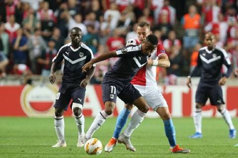 Fußball, EL, Slavia Prag - Girondins Bordeaux PRAGUE 20.09.2018 PILKA NOZNA FOOTBALL LIGA EUROPY - UEFA EUROPA LEAGUE SLAVIA PRAHA - GIRONDINS BORDEAUX NZ. FRANCOIS KAMANO (GIRONDINS) VLADIMIR COUFAL (SLAVIA) FOT. MICHAL CHWIEDUK FOKUSMEDIA.COM.PL NEWSPIX.PL --- Newspix.pl FRANCE OUT!  180920CHW028