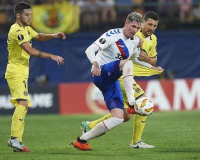 VILLARREAL, 20-09-2018. Europa League 2018 2019, date 1. Villarreal 2-2 Rangers. Kyle Lafferty of Rangers FC and Daniele Bonera of Villarreal CF Villarreal - Rangers  x2479363x