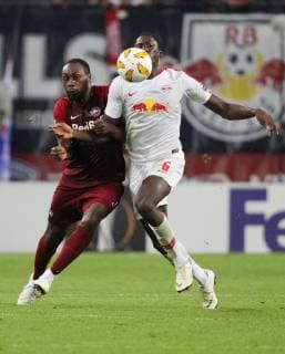 GER, Europa League, Gruppen B, RasenBallsport Leipzig vs Besiktas Istanbul 20.09.18 , Leipzig, Red Bull Arena, GER, Saison 2018 2019, UEFA Europa League, Gruppe B, 1.Spieltag von 6 RasenBallsport Leipzig vs FC Red Bull Salzburg im Bild Ibrahima Konate (Leipzig) gegen Reinhold Yabo (Salzburg) DFL regulations prohibit any use of photographs as image sequences and or quasi-video