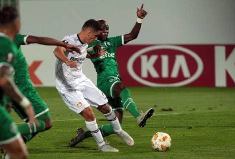 Fußball, EL, Ludogorez Rasgrad - Bayer Leverkusen 20.09.2018 Razgrad(Bulgaria) PFC Ludogorets-Bayer 04 Leverkusen Europa League men s football Paulinho(L) Bayer 04 Leverkusen, Jody Lukoki(r) PFC Ludogorets : 