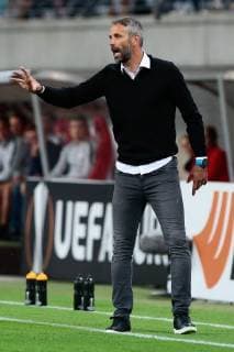 20.09.2018, xtgx, Fussball UEFA Europa League, RB Leipzig - FC Salzburg emspor, v.l. Marco Rose (Salzburg, Trainer) gibt Anweisungen, gestikuliert mit den Armen, gesticulate, gives instructions (DFL DFB REGULATIONS PROHIBIT ANY USE OF PHOTOGRAPHS as IMAGE SEQUENCES and or QUASI-VIDEO) Leipzig