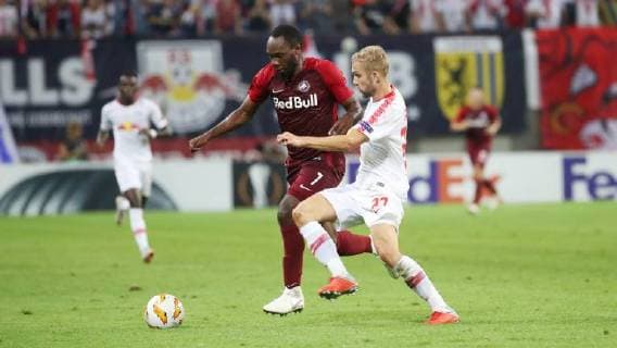 RB Leipzig - Salzburg Fussball Euro League Leipzig, 20.09.2018, Red Bull Arena, Fussball, UEFA EURO EM Europameisterschaft Fussball League , Gruppe B, 1.Spieltag, Hinspiel , RB Leipzig vs. FC Salzburg , Im Bild von links; Reinhold Yabo (7, Salzburg) und Konrad Laimer (27, RB Leipzig). , Gemäß den Vorgaben der UEFA ist es untersagt, in dem Stadion und oder vom Spiel angefertigte Fotoaufnahmen in Form von Sequenzbildern und oder videoähnlichen Fotostrecken zu verwerten bzw. verwerten zu lassen. ,