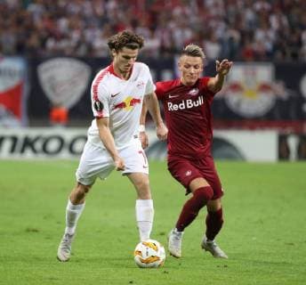 RB Leipzig - Salzburg Fussball Euro League Leipzig, 20.09.2018, Red Bull Arena, Fussball, UEFA EURO EM Europameisterschaft Fussball League , Gruppe B, 1.Spieltag, Hinspiel , RB Leipzig vs. FC Salzburg , Im Bild von links; Marcel Sabitzer (7, RB Leipzig) und Hannes Wolf (13, Salzburg). , Gemäß den Vorgaben der UEFA ist es untersagt, in dem Stadion und oder vom Spiel angefertigte Fotoaufnahmen in Form von Sequenzbildern und oder videoähnlichen Fotostrecken zu verwerten bzw. verwerten zu lassen. ,