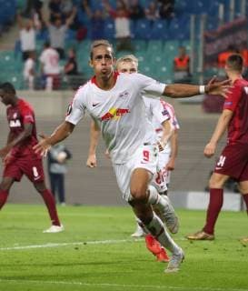 RB Leipzig - Salzburg Fussball Euro League Leipzig, 20.09.2018, Red Bull Arena, Fussball, UEFA EURO EM Europameisterschaft Fussball League , Gruppe B, 1.Spieltag, Hinspiel , RB Leipzig vs. FC Salzburg , Im Bild; Tor für RB Leipzig. Yussuf Poulsen (9, RB Leipzig) erzielt das 2:2 und jubelt. , Gemäß den Vorgaben der UEFA ist es untersagt, in dem Stadion und oder vom Spiel angefertigte Fotoaufnahmen in Form von Sequenzbildern und oder videoähnlichen Fotostrecken zu verwerten bzw. verwerten zu lassen. ,
