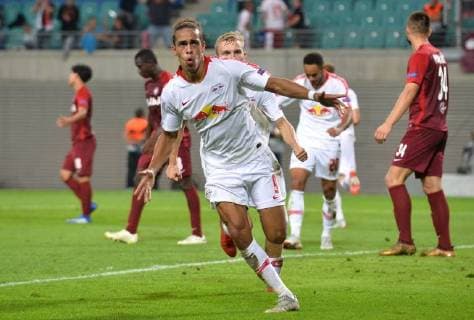 Fußball Europa League Gruppenphase 1. Spieltag RB Leipzig - FC Salzburg am 20.09.2018 in der Red Bull Arena in Leipzig Torjubel zum 2:2 durch Yussuf Poulsen ( Leipzig ) DFL Regulations prohibit any use of photographs as image sequences and or quasi video.