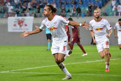 Fußball Europa League Gruppenphase 1. Spieltag RB Leipzig - FC Salzburg am 20.09.2018 in der Red Bull Arena in Leipzig Torjubel zum 2:2 durch Yussuf Poulsen ( Leipzig ) DFL Regulations prohibit any use of photographs as image sequences and or quasi video.