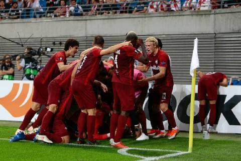 20.09.2018, xtgx, Fussball UEFA Europa League, RB Leipzig - FC Salzburg emspor, v.l. salzburg nach tor zum 2:3 durch Fredrik Gulbrandsen (Salzburg, 21) Jubel, Torjubel, jubelt über das Tor, celebrate the goal, celebration (DFL DFB REGULATIONS PROHIBIT ANY USE OF PHOTOGRAPHS as IMAGE SEQUENCES and or QUASI-VIDEO) Leipzig