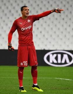 20.09.2018, xjhx, Fussball UEFA Europa League, Olympique Marseille - Eintracht Frankfurt emspor, v.l. Yohann Pele (Olympique Marseille) gibt Anweisungen, gestikuliert, mit den Armen gestikulieren gives instructions, gesticulate. (DFL DFB REGULATIONS PROHIBIT ANY USE OF PHOTOGRAPHS as IMAGE SEQUENCES and or QUASI-VIDEO) Marseille