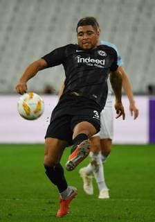 20.09.2018, xjhx, Fussball UEFA Europa League, Olympique Marseille - Eintracht Frankfurt emspor, v.l. Simon Falette (Eintracht Frankfurt) (DFL DFB REGULATIONS PROHIBIT ANY USE OF PHOTOGRAPHS as IMAGE SEQUENCES and or QUASI-VIDEO) Marseille