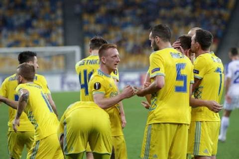 Players of FC Astana are seen on the pitch during the UEFA Europa League Group K Matchday 1 match against FC Dynamo Kyiv at the NSC Olimpiyskiy, Kyiv, capital of Ukraine, September 20, 2018. Ukrinform. KYIV. FC Dynamo Kyiv and FC Astana have played to a 2-2 draw in the UEFA Europa League Group K Matchday 1 fixture on the pitch of the NSC Olimpiyskiy in the Ukrainian capital, Kyiv. Midfielder Viktor Tsyhankov of Dynamo scored an opener 11 minutes into the game. Astana s defender Marin Anicic planted an equaliser 10 minutes later. The hosts responded with a goal in added time after the first half (Harmash, 45+1). The team from Kazakhstan managed to snatch a draw only during extra time with forward Roman Murtazayev s goal (90+5). 2-2 draw for Dynamo, Astana in Kyiv  Copyright: xPavlo_Bagmutx