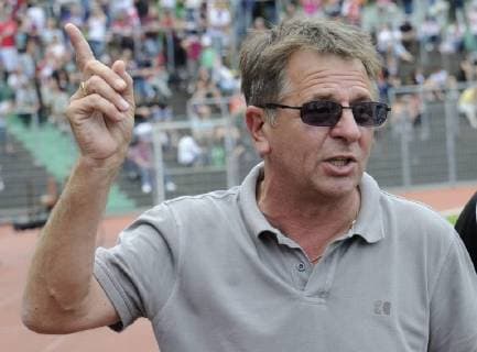 Fußball, Trainerhistorie Borussia Neunkirchen von 1920 bis heute Paul Linz, Trainer von Borussia Neunkirchen beim Saarpfalz-Cup am Samstag (16.7.2011) im Homburger Waldstadion.
