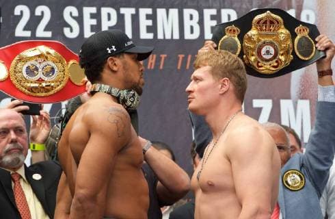 Sport Themen der Woche KW38 Sport Bilder des Tages Boxen, Joshua - Powetkin, Wiegetermin Joshua Povetkin Weigh In Anthony Joshua and Alexander Povetkin pictured during their weigh in at Business Design Centre, 52 Upper St, London ahead of their heavy weight bout at Wembley Stadium on Saturday. Content Not Available For UK Newspapers Copyright: xAlanxStanfordx FIL-12309-0014