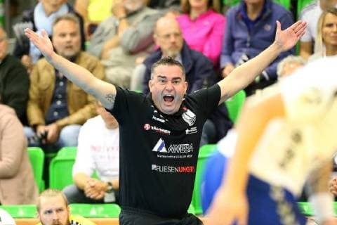 Trainer Stephan Swat (Aue) regt sich auf beim Spiel TUSEM Essen vs. EHV Aue, Handball, 2. Bundesliga, 21.09.2018 TUSEM Essen vs. EHV Aue, Handball, 2. Bundesliga, 21.09.2018 Muelheim an der Ruhr Copyright: xMarioxHommesx Eibner-Pressefotox EP_mhs