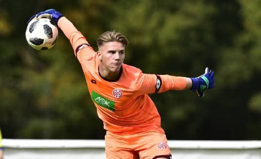 22.09.2018 - Fussball - Saison 2018 2019 - Bundesliga Süd Südwest - 7. Spieltag: 1. FC Nürnberg Nuernberg FCN U17 U 17 B-Junioren ( Club ) - 1. FSV Mainz 05 U17 - - Tristan Mohn (1, 1. FSV Mainz 05 ) *** 22 09 2018 Soccer Season 2018 2019 Bundesliga South Southwest 7 Gameday 1 FC Nürnberg Nuernberg FCN U17 B Junior Club 1 FSV Mainz 05 U17 Tristan Mohn 1 1 FSV Mainz 05