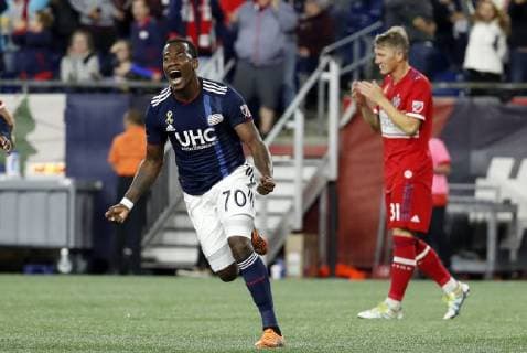 FOXBOROUGH, MA - SEPTEMBER 22: New England Revolution forward Cristian Penilla (70) reacts to scoring during a match between the New England Revolution and the Chicago Fire on September 22, 2018, at Gillette Stadium in Foxborough, Massachusetts. The teams played to a 2-2 draw. (Photo by Fred Kfoury III Icon Sportswire) SOCCER: SEP 22 MLS Fussball Herren USA - Chicago Fire at New England Revolution Icon482180922030 EDITORIAL USE ONLY