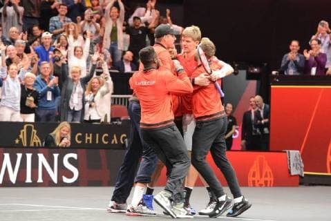 September 22, 2018 - Chicago, Illinois, United States - Members of Team World celebrate after Kevin Anderson s win over N. Djokovic in the 2018 Laver Cup tennis event in Chicago. Tennis 2018: Laver Cup - ZUMAl132 20180922_zap_l132_029 Copyright: xChristopherxLevyx