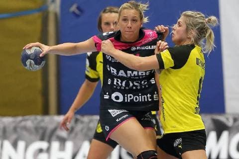Marija Obradovic (Tus Metzingen) setzt sich durch 180922-BVB vs TUS Metzingen; Saison 2018 19; 1. Bundesliga, Spiel 3, Sporthalle Bleichstein, Herdecke Handball, 1. Liga Frauen, Borussia Dortmund Handball - Tussies Metzingen, 22.09.2018 Dortmund Copyright: xEIBNER Stummbilligx EP_EER