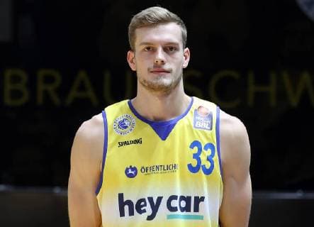 Moritz Huebner (Braunschweiger Basketball Loewen)