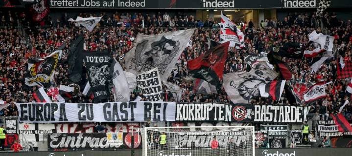 Deutschland, Frankfurt am Main, Commerzbank-Arena, 23.09.2018, Fussball - 1. Bundesliga - Eintracht Frankfurt - RB Leipzig Frankfurter Fans mit Banner gegen den DFB Vergabe EM Fussball - 1. Bundesliga - Eintracht Frankfurt - RB Leipzig Frankfurt am Main Copyright: xEIBNER HBMx EP_BEC