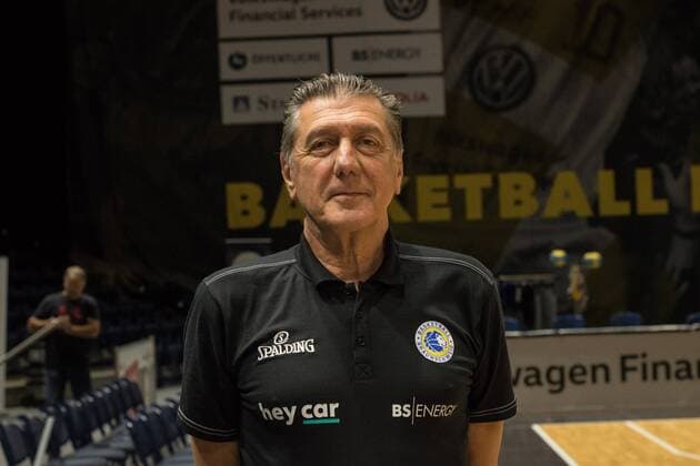 Liviu Calin (Trainerassistent Loewen Braunschweig)Basketball Loewen Braunschweig Spieler Portraits Basketball Löwen Braunschweig, Basketball, easyCredit BBL, Saison 2018 2019, 23.09.2018, Portraits, Pressetermin 2018 19 Copyright: xEIBNER Helbigx EP_HLB