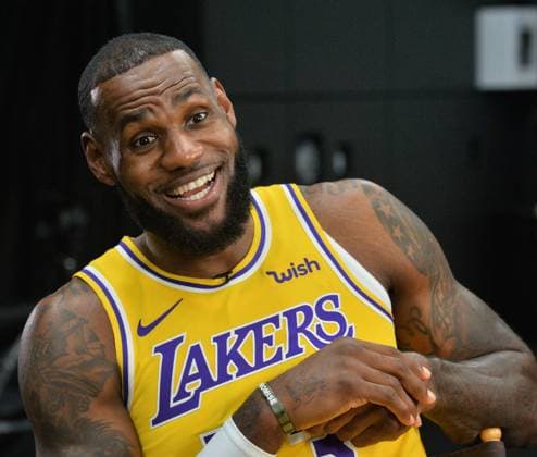 Los Angeles Lakers forward LeBron James participates in Lakers media day at the UCLA Health Training Center in El Segundo, California on September 24, 2018.  LAP2018092402 JIMxRUYMEN