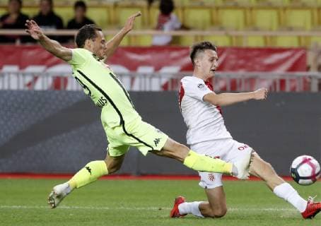 (180926) -- FONTVIEILLE, Sept. 26, 2018 (Xinhua) -- Vincent Manceau (L) of Angers vies with Aleksandr Golovin of Monaco during the French Ligue 1 seventh round match between Angers and Monaco in Fontvieille, Monaco on Sept. 25, 2018. Angers won 1-0. (Xinhua Marco Fino) (SP)MONACO-FONTVIEILLE-FOOTBALL-LIGUE 1-ANGERS VS MONACO 