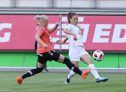 CL VfL-Frauen vs Thor Frauenfußball, Champions League, 1. Runde, Rückspiel, VfL Wolfsburg vs Thor KA, Bild zeigt: Sara Bjork Gunnarsdottir (VfL, 7) Wolfsburg