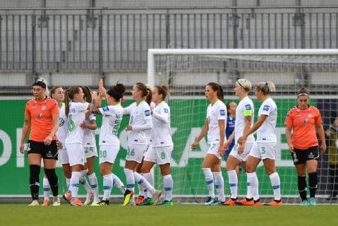 Jubel, Freuen, celebrate, happy, cheer , Goal Celebration VFL Wolfsburg 1:0, Fussball , UWCL Champions League - VFL Wolfsburg - Thor KA,